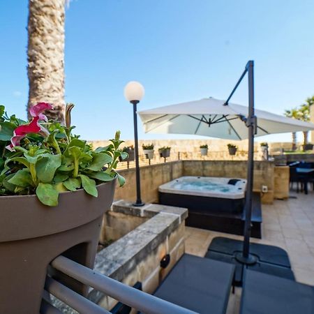 Harbour Views Duplex Maisonette With Jacuzzi Hot Tub Villa Mgarr Exterior foto