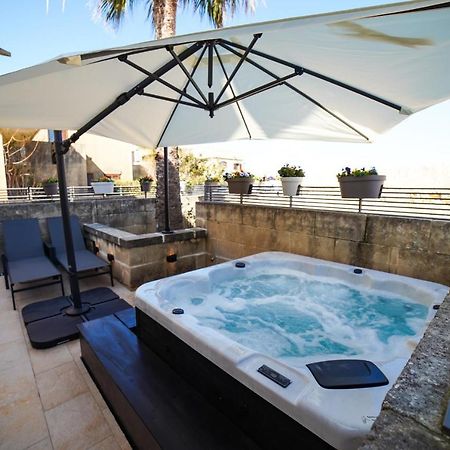 Harbour Views Duplex Maisonette With Jacuzzi Hot Tub Villa Mgarr Exterior foto