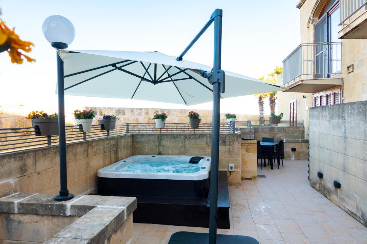 Harbour Views Duplex Maisonette With Jacuzzi Hot Tub Villa Mgarr Exterior foto