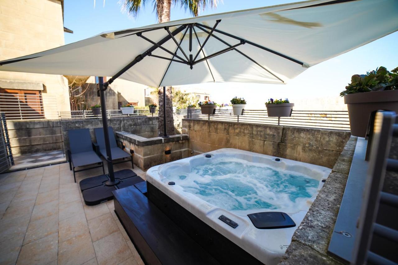 Harbour Views Duplex Maisonette With Jacuzzi Hot Tub Villa Mgarr Exterior foto